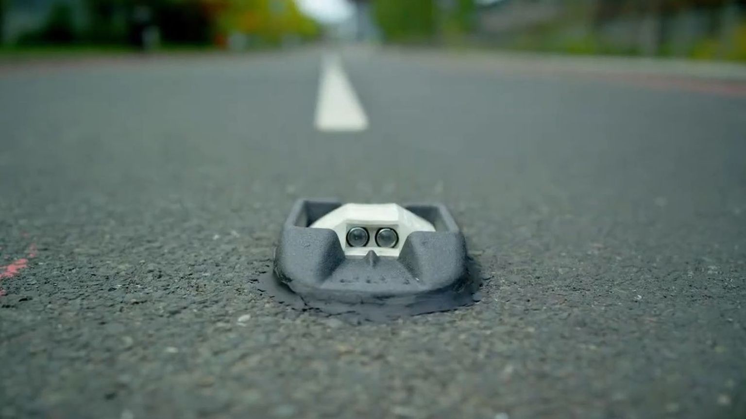 Istorija mačjih očiju i njihova funkcija za učesnike u saobraćaju